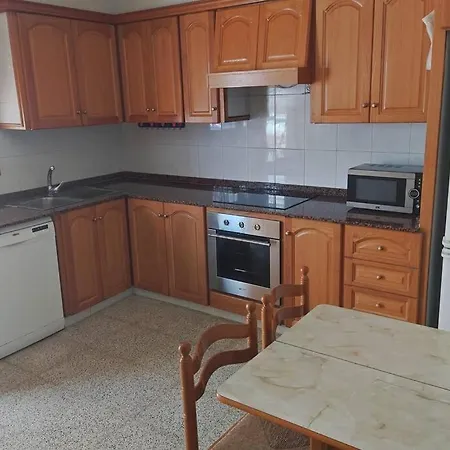 Rustica Privada Con Gran Y Piscina