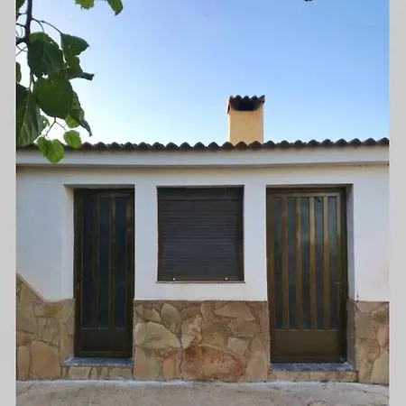 Rustica Privada Con Gran Y Piscina