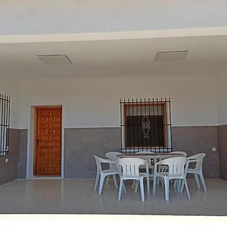 Rustica Privada Con Gran Y Piscina